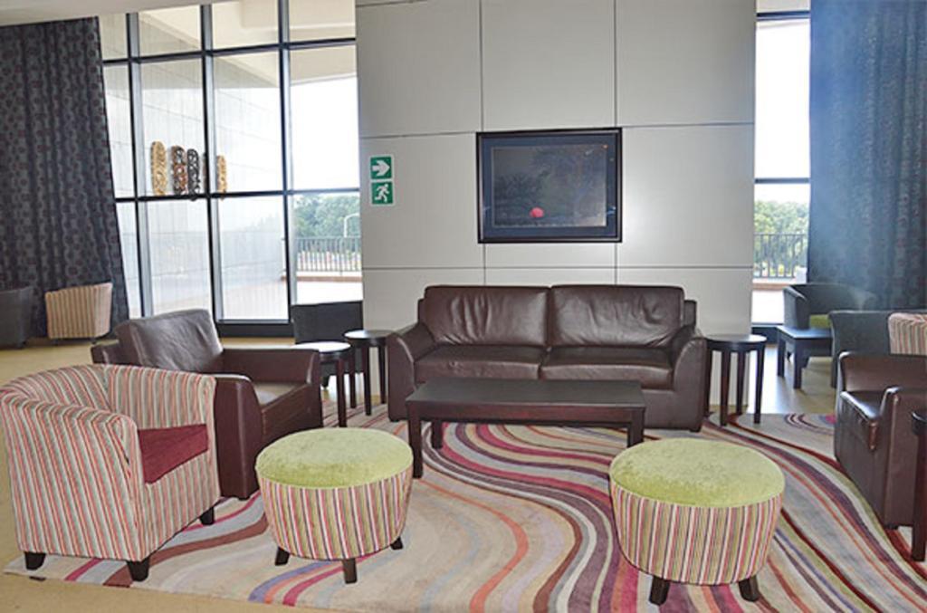 President Hotel At Umodzi Park Lilongwe Kültér fotó