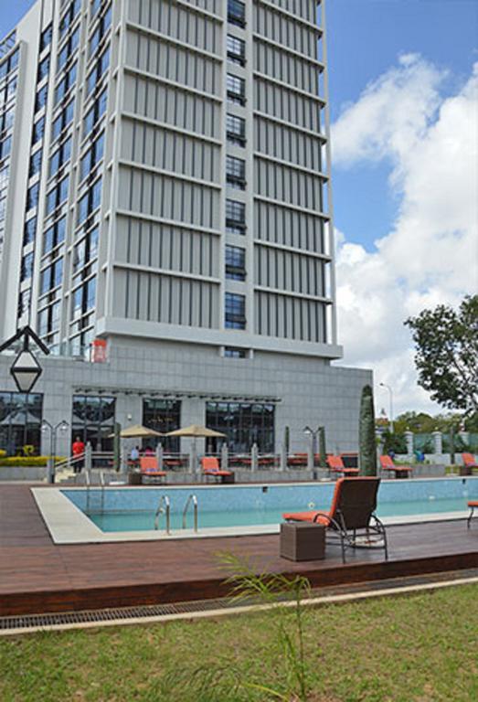 President Hotel At Umodzi Park Lilongwe Kültér fotó
