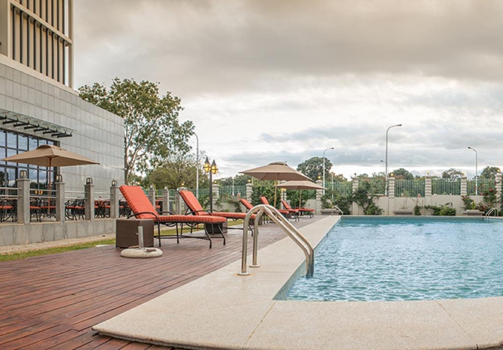 President Hotel At Umodzi Park Lilongwe Kültér fotó