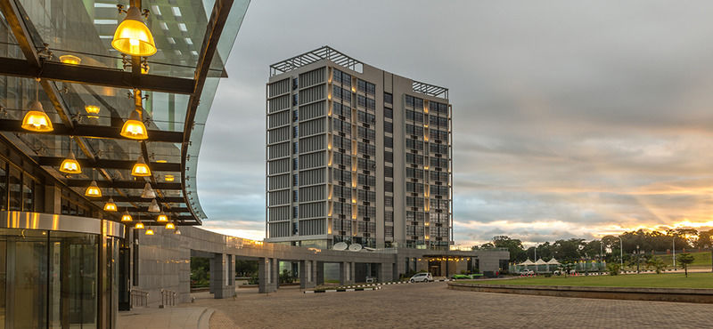 President Hotel At Umodzi Park Lilongwe Kültér fotó