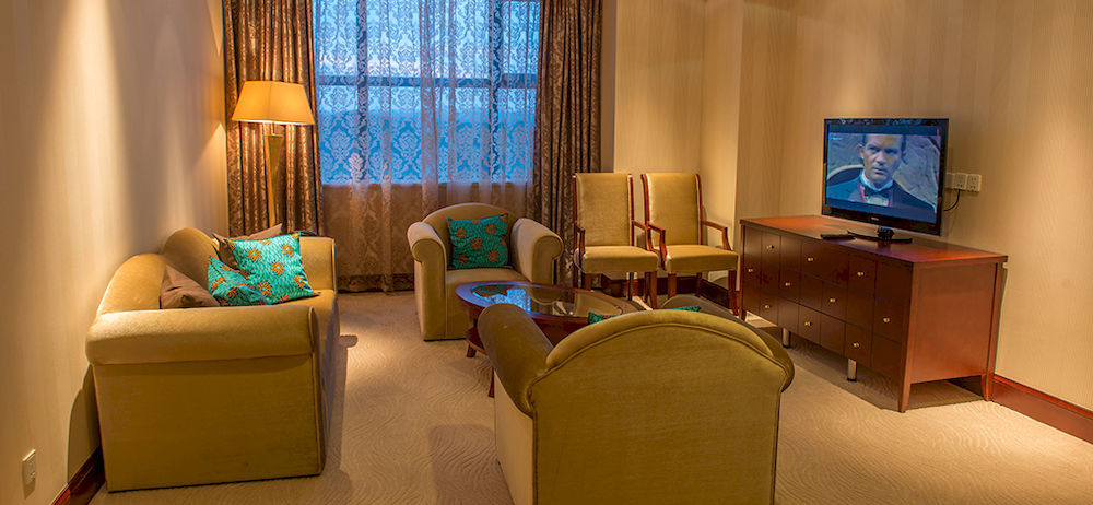 President Hotel At Umodzi Park Lilongwe Kültér fotó