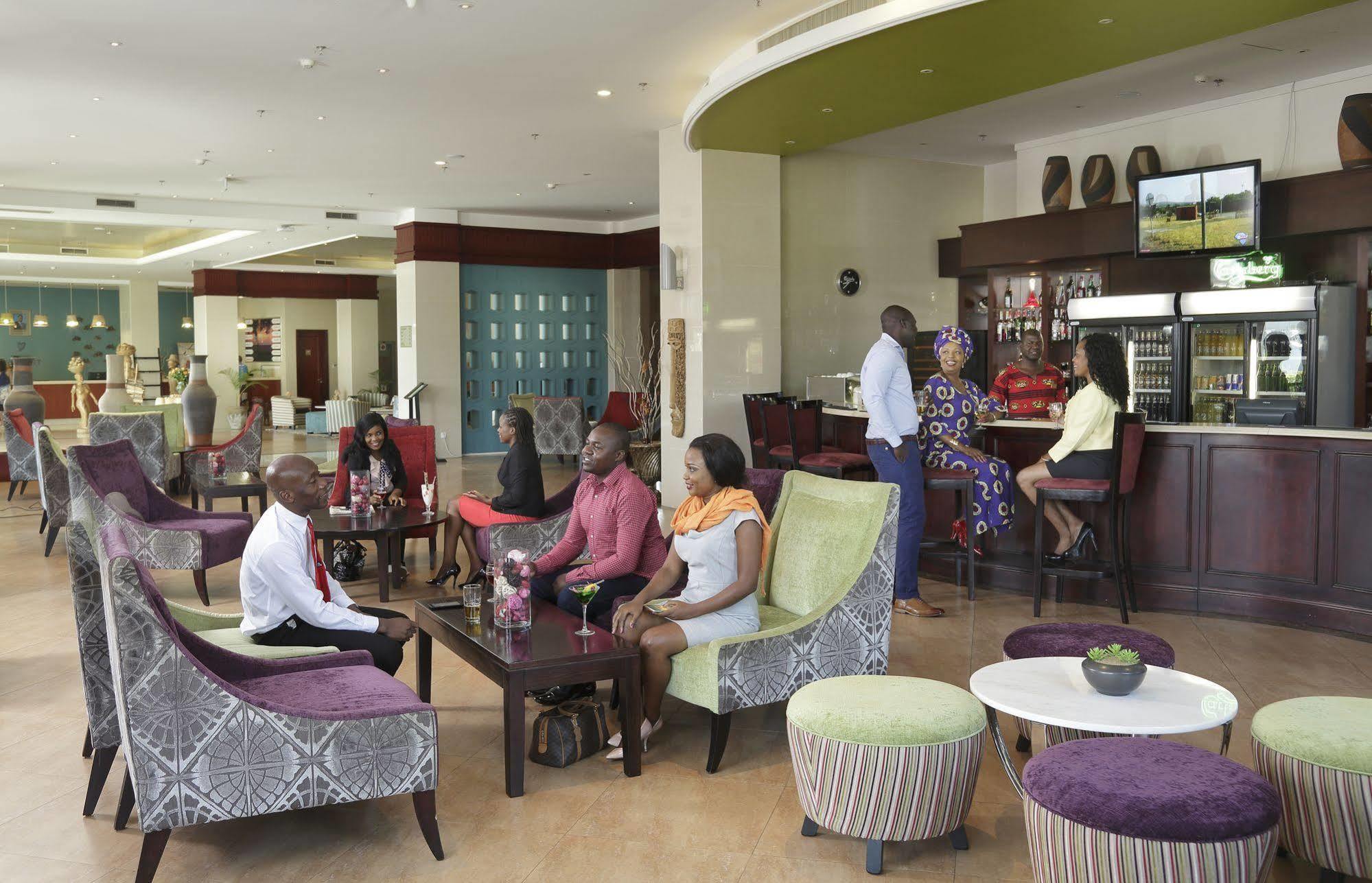 President Hotel At Umodzi Park Lilongwe Kültér fotó